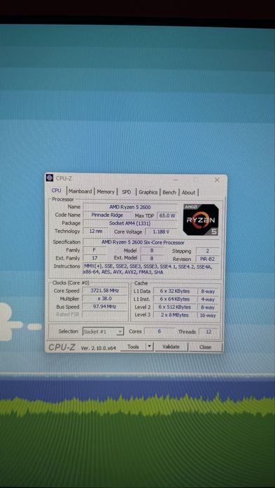 PC gamer AMD Ryzen 5 2600 8GB RAM RX570