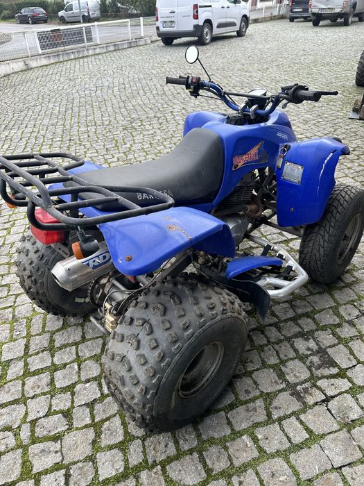 Moto 4 250.