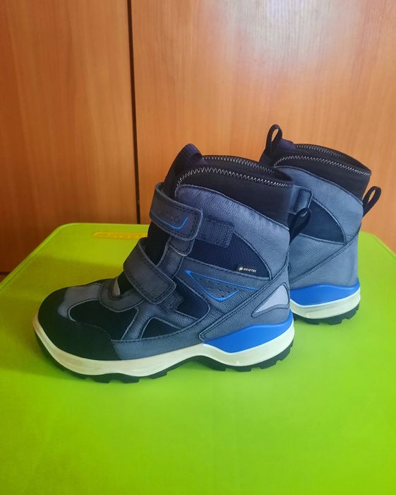 Ботинки Ecco черевики Туфлі  Кросівки Аdidas