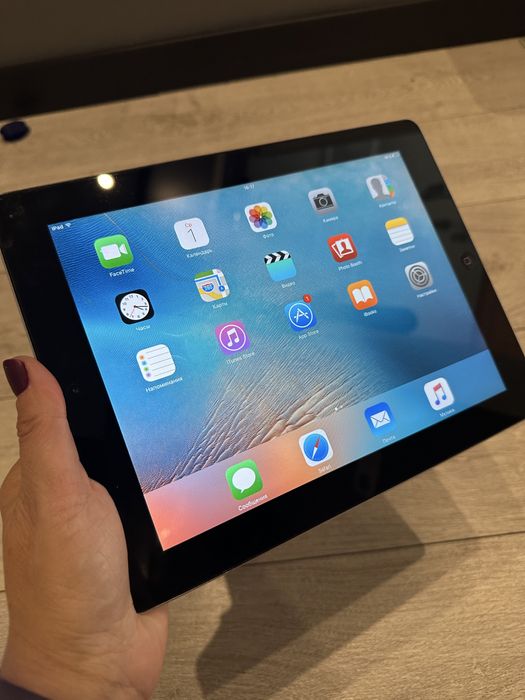 iPad 2 32GB Wi-Fi не відновлюється, на запчастини, стан чудовий