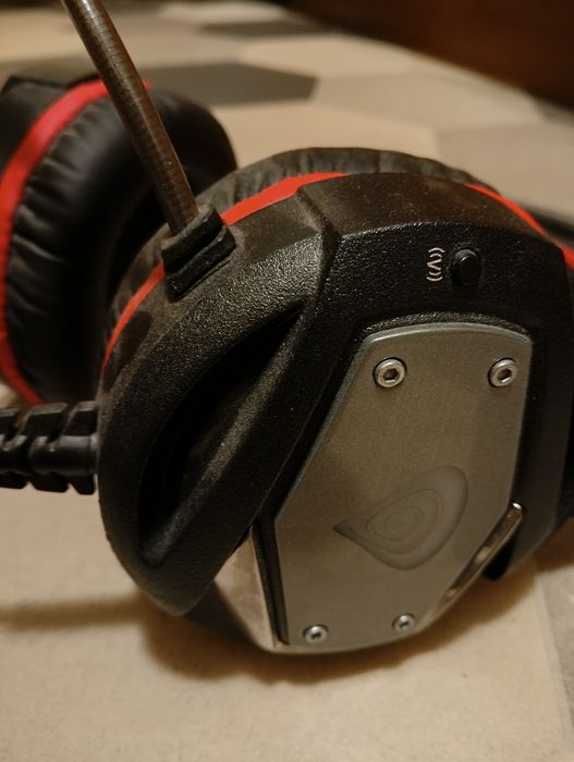 Genesis Neon 350 + 360 Skuchawki