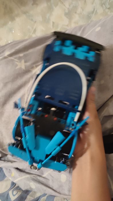 Продам LEGO бугати.