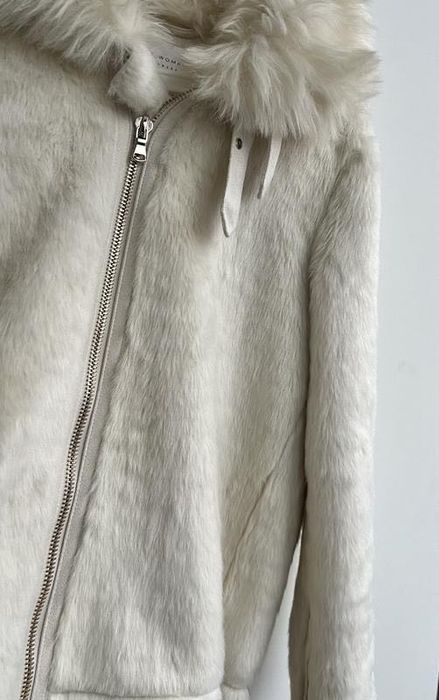 Біла шубка косуха штучне хутро дублянка молочна zara