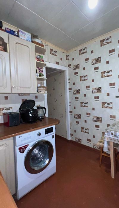 Продам квартиру в м. Зміів