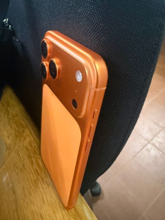 Vendo iphone  17 pro max 256