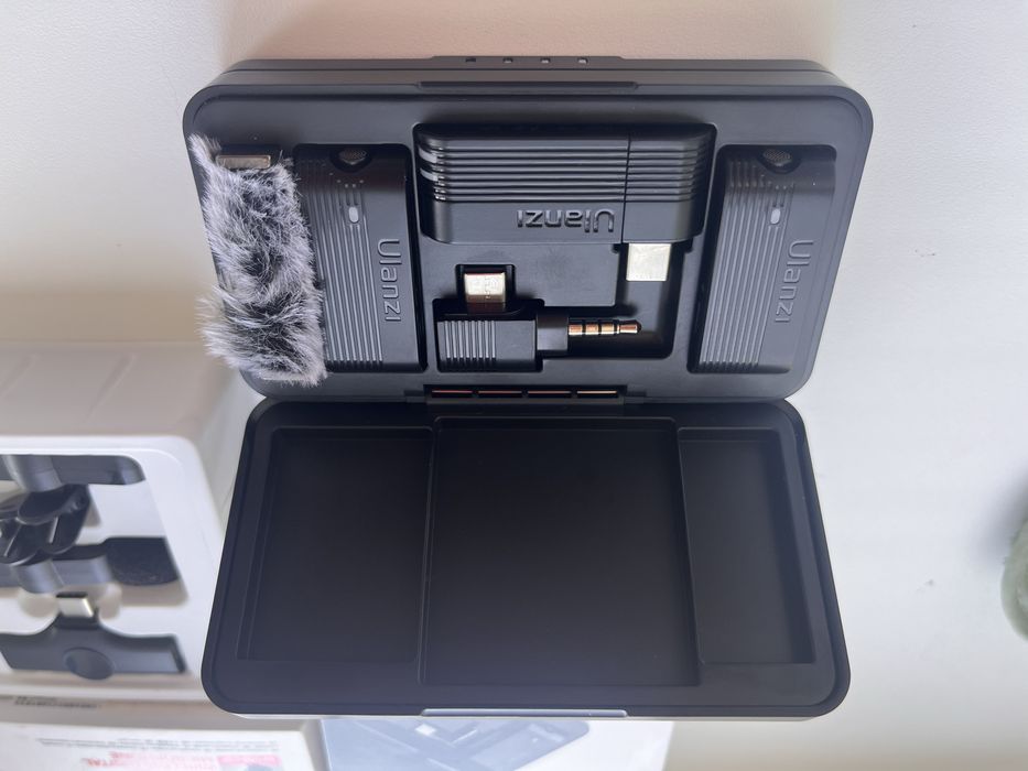 Микрофон петличный Borofone