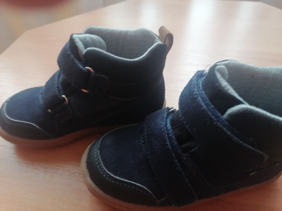 Buty przejściowe mido