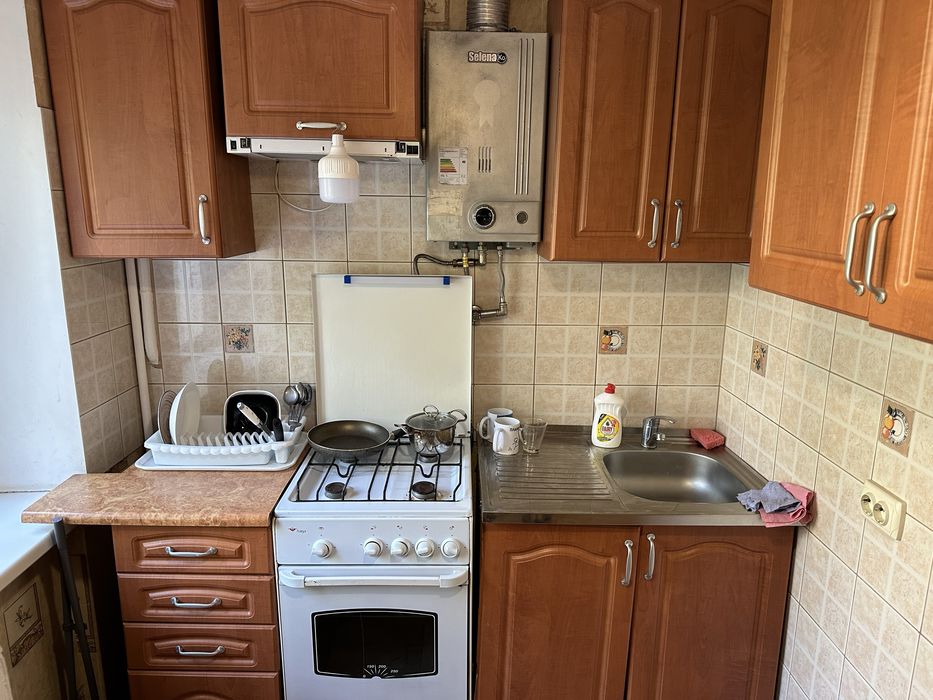 Оренда кімнати для дівчини на Замості, (Некрасова, Центральний ринок)