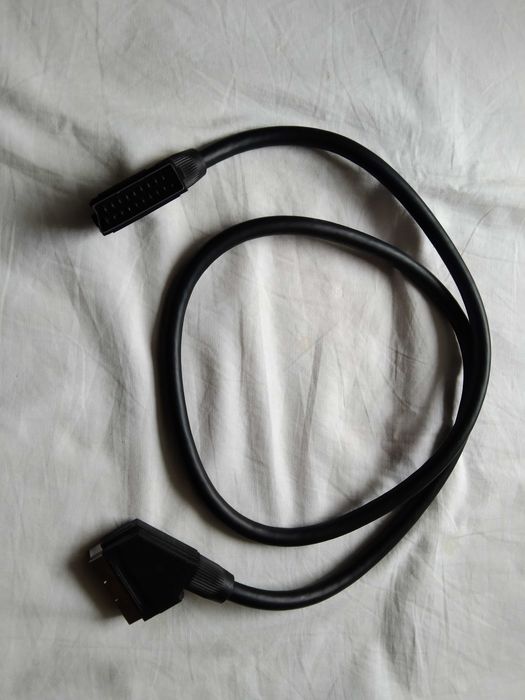 Kabel połączeniowy Euro - Euro .