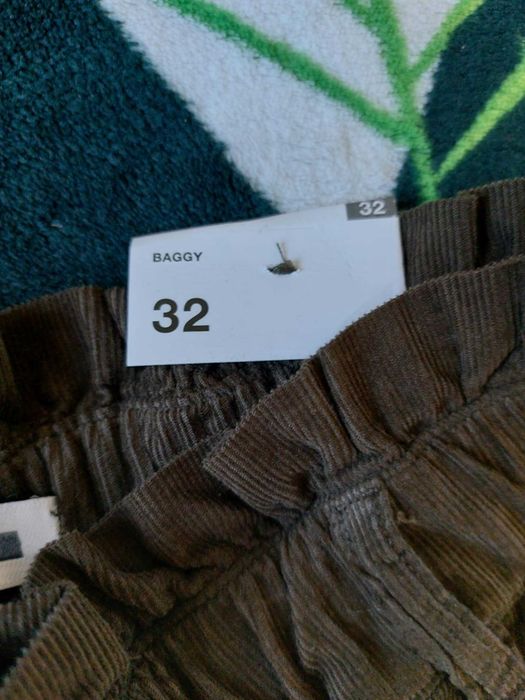 Nowe spodnie baggy Zara