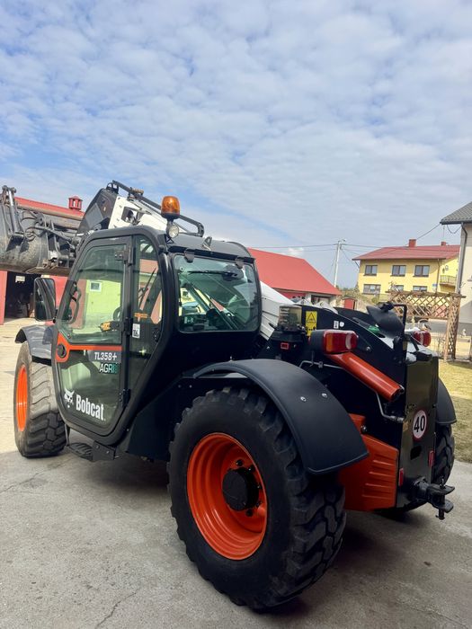 Ładowarka Bobcat 358 agri+