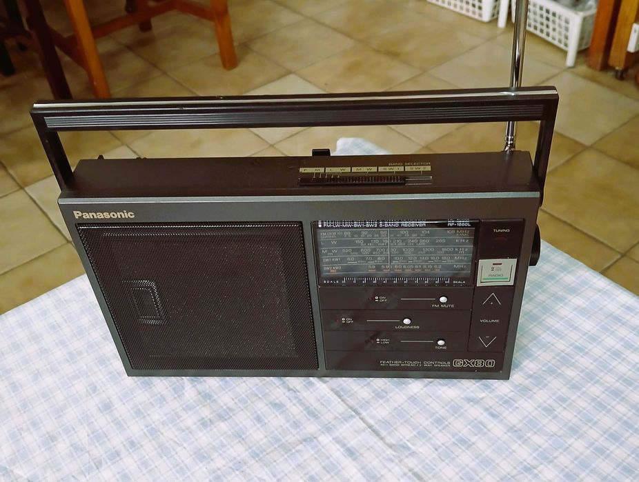 Rádio Panasonic rf1680