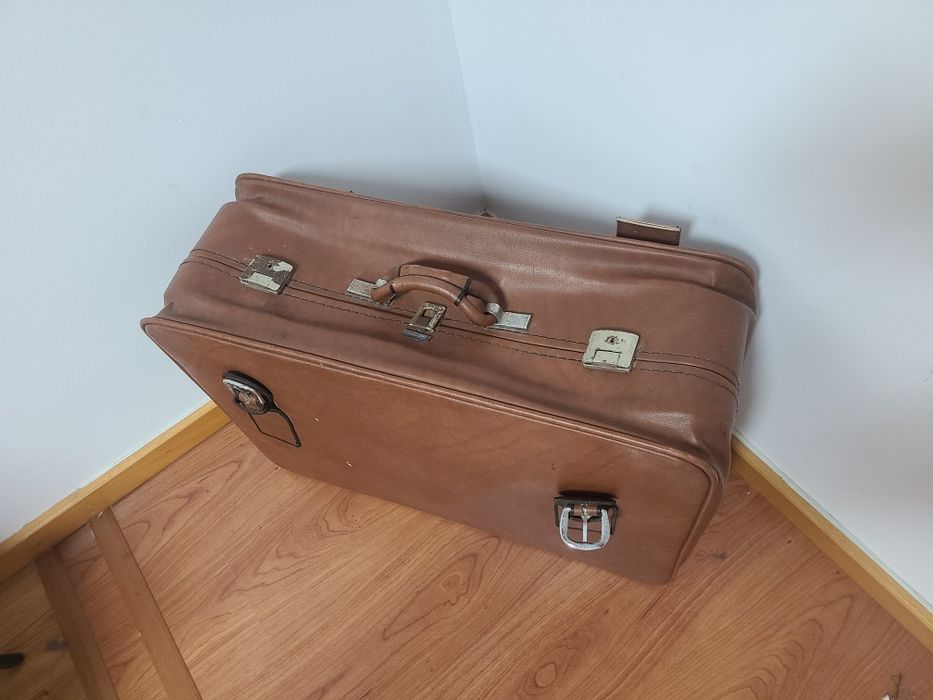 Mala de viagem antiga decorativa