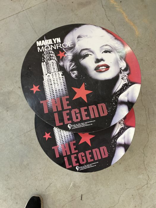 Mesas de apoio Marilyn Monroe