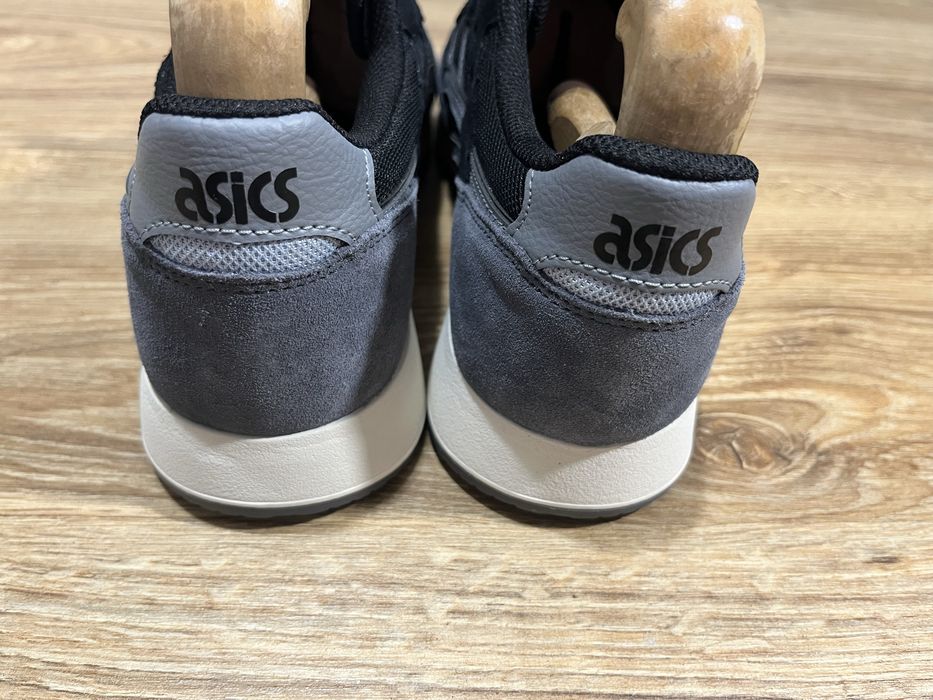 Кросівки Asics Lyte Classic Нові в коробці.  Розмір 43,5(27,5 см.)