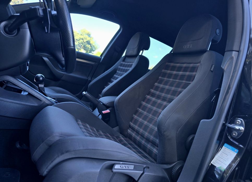 Volkswagen Golf 5 GTI DSG LOOK R32 SELO BARATO
