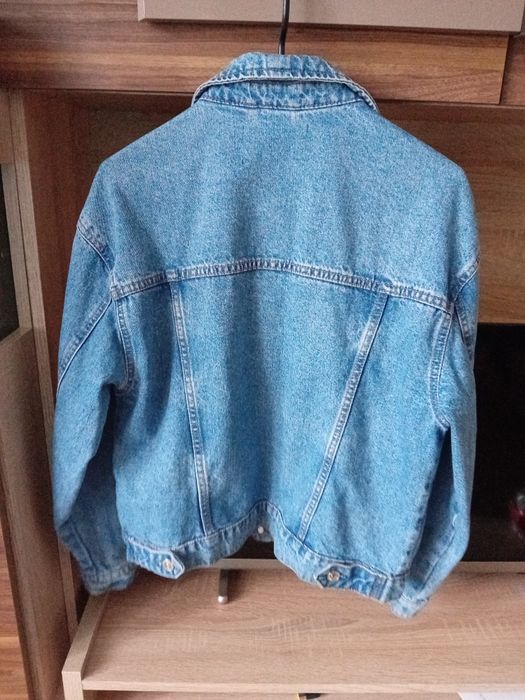 Kurtka jeansowa damska Stradivarius