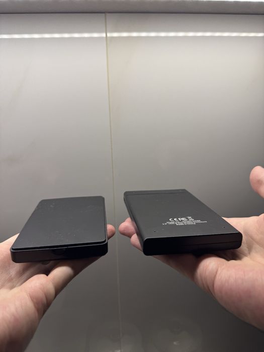 Два зовнішніх жорстиких диска HHD 1TB і 750GB