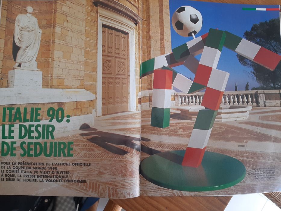 Revista ONZE, Edition Internationale