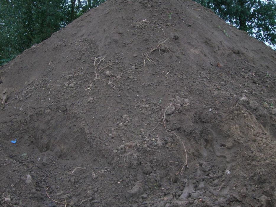 Ziemia przesiewana pod trawnik