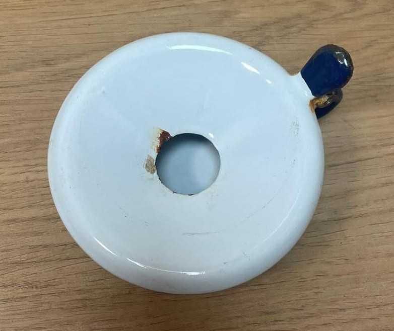 Cuspideira escarradeira em esmalte, anos 20