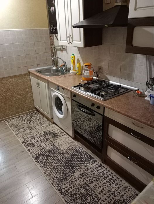 Сдам хорошую комнату в 4к квартире пр. Адмиральский/Краснова!