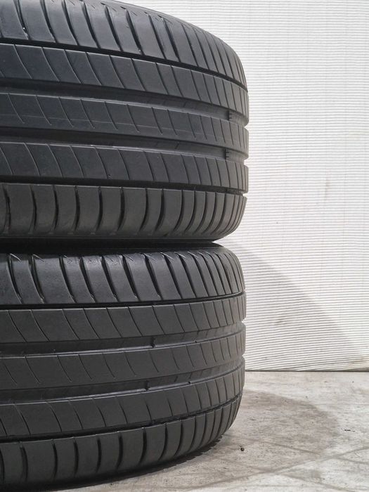 2 Pneus 225/50R18 MICHELIN Semi Novos