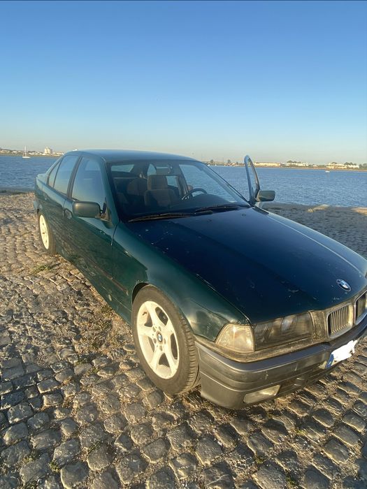BMW 323 — fotografia 2