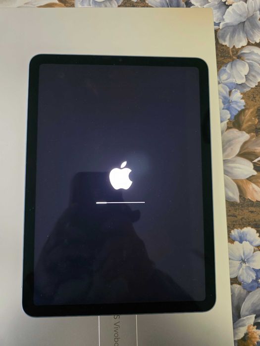 iPad Air 5 generacji A2588 WiFi 64 GB
