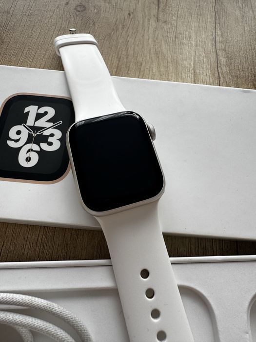 Apple Watch SE 2 покоління GPS 40мм