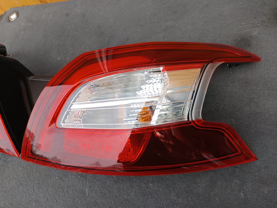 PEUGEOT 308 T9 HB Lampa Tylna Prawa F-vat