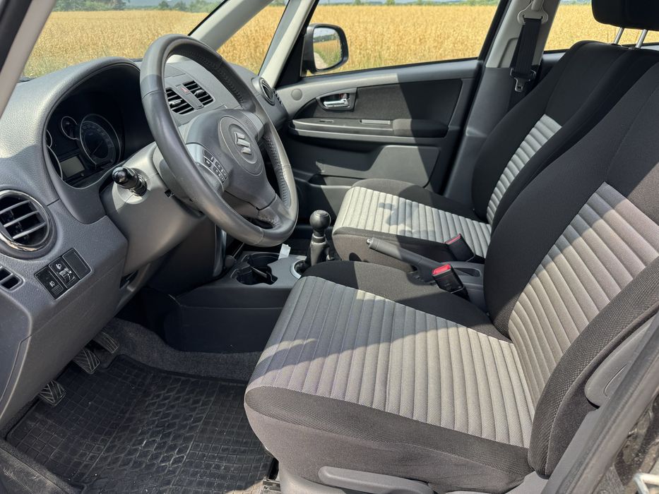 Suzuki Sx4 1.6 benzyna 97 tys km