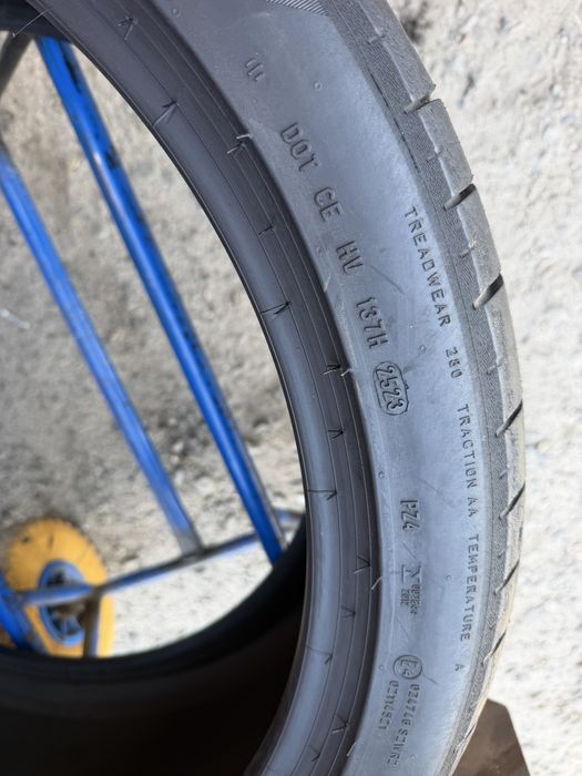 295/35/23 R23 Pirelli P Zero PZ4 літо 2 шт ціна за 1 шт