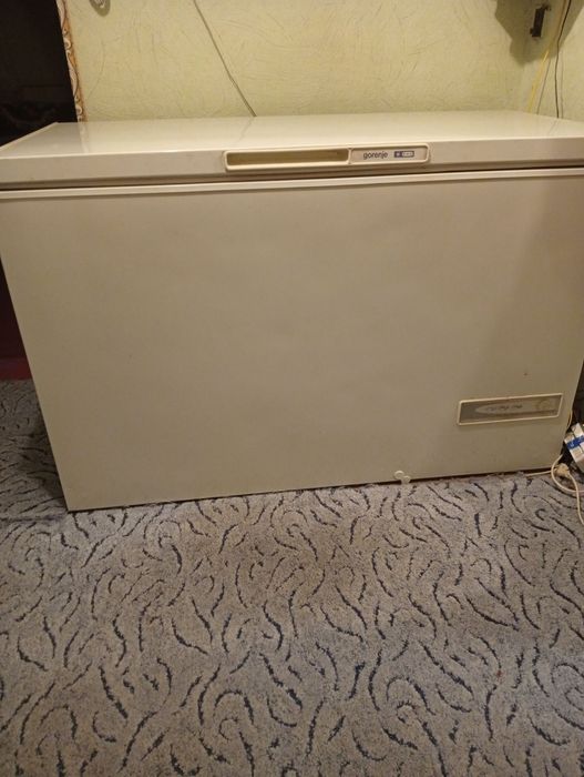 Продам морозильную камеру