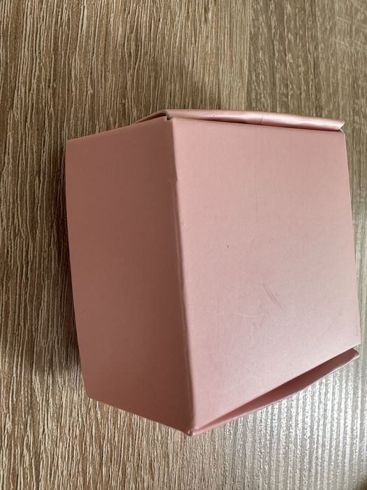 Sprzedam bransoletkę z szklano-żółtych koralików.