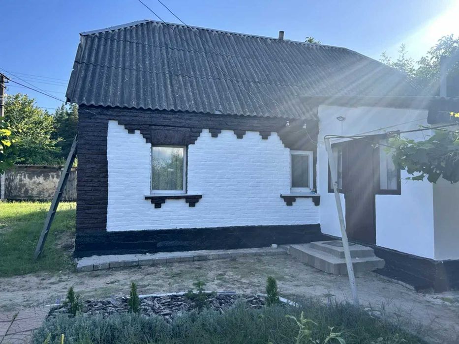 Продам будинок с.Плесецьке.Газ,косметичний ремонт,сарай,погріб