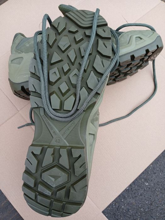 Розпродаж тактичні кросівки робоче взуття