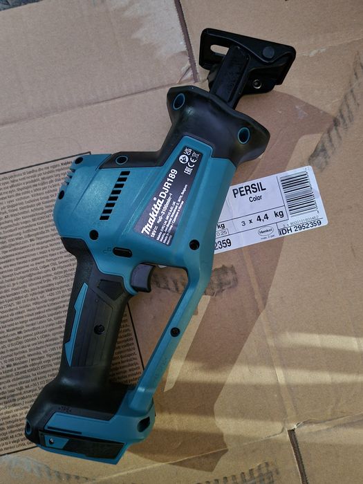 Nowa pila szablasta Makita DJR189