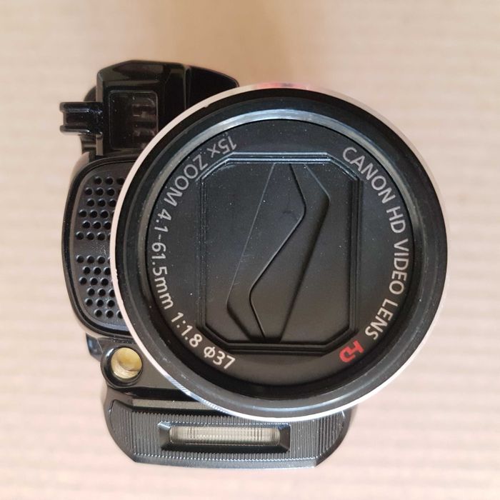 Видеокамера Canon Legria HF M32