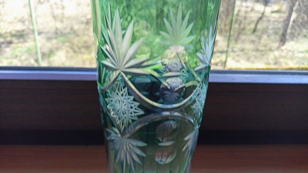 Wazon kryształowy 25 cm, zielony, PRL, Julia