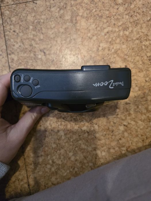 Máquina fotográfica de rolo