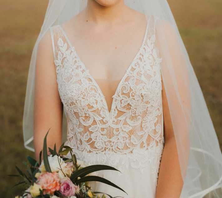 Suknia ślubna z kołem