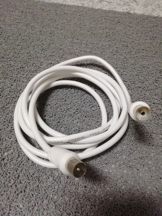 Cabo televisão branco