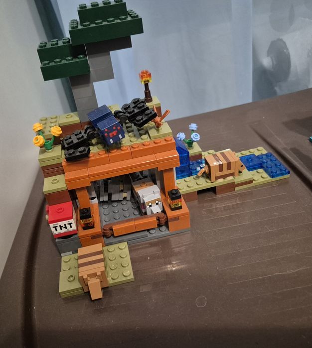 Конструктори Лего Майнкрафт