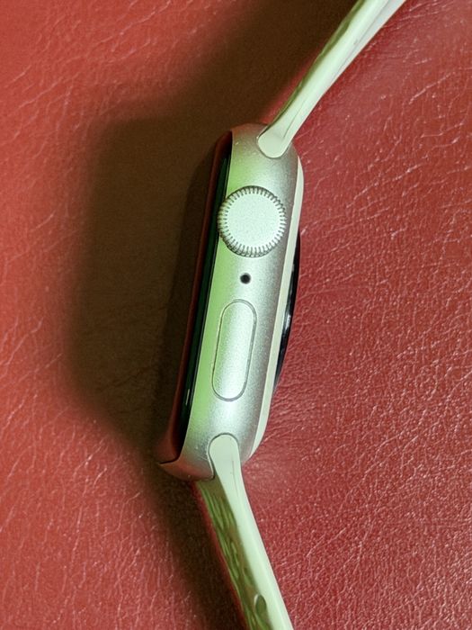Apple Watch SE 2-gen 40mm Акб 78% Состояние хорошее.