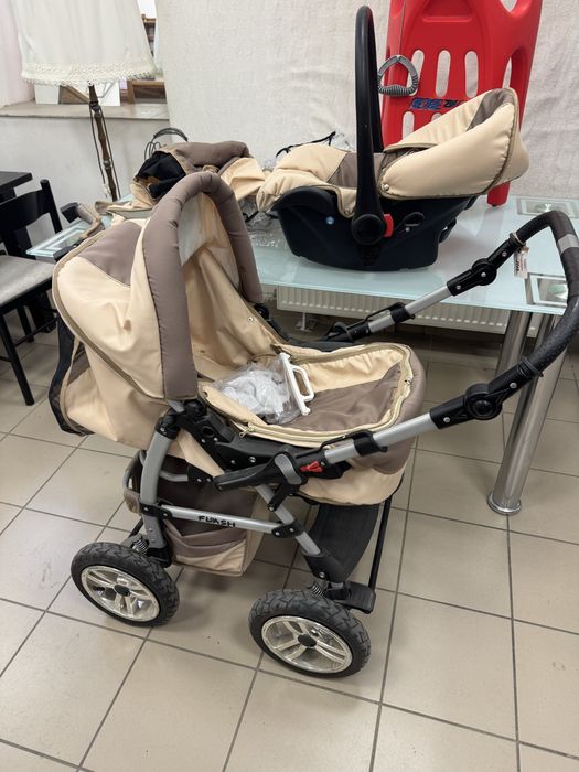 Дитячий візок із автокріслом в повній комплектації Німеччина