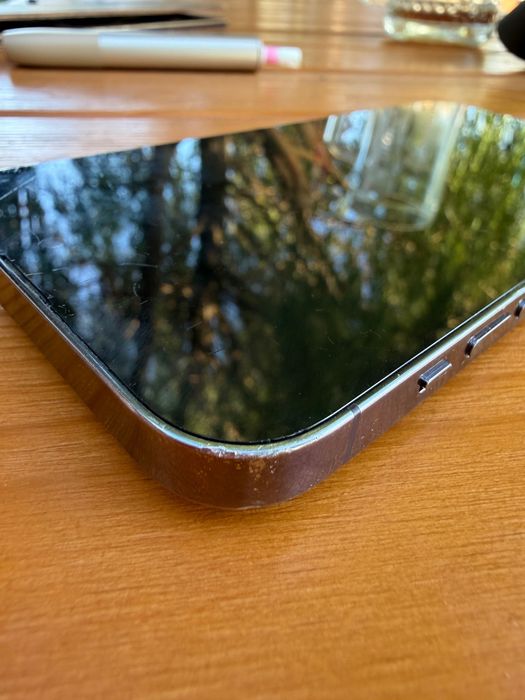 iPhone 14 Pro Max + AirPods 4 (ANC)