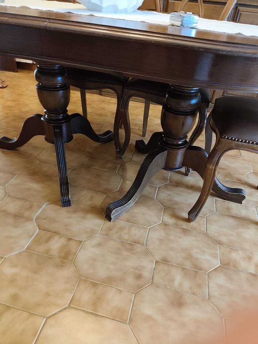 Mobilia de sala em castanho maciço!