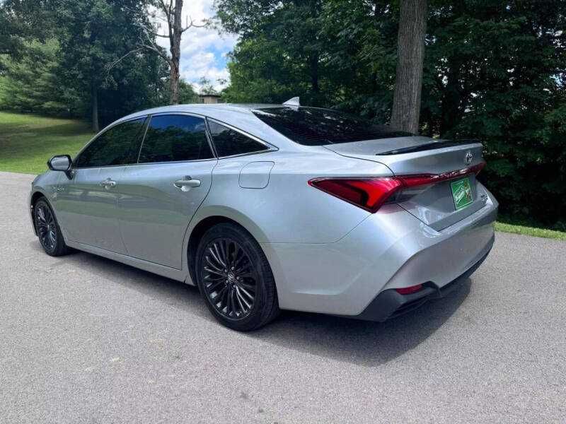 2019 Toyota Avalon Hybrid