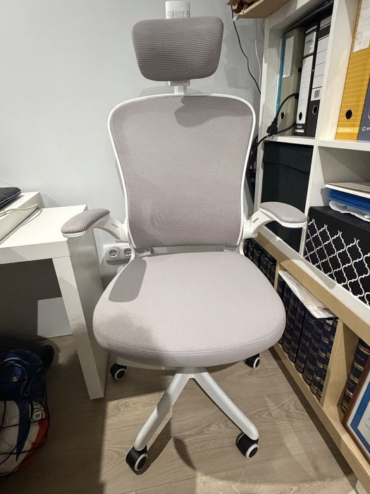 Cadeira para escritorio , nova.